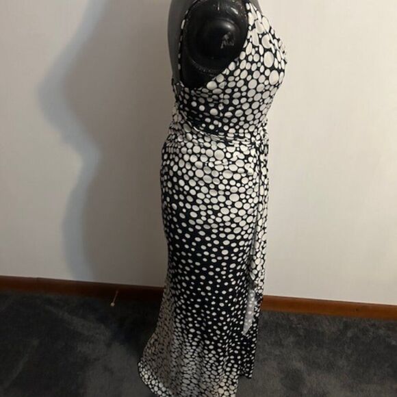 Va Va Voom Black/White Maxi Halter dress, size S - Picture 4 of 6